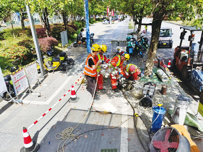  昌吉UV-CIPP紫外光固化修复